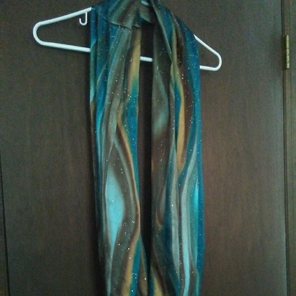 Infinity scarf